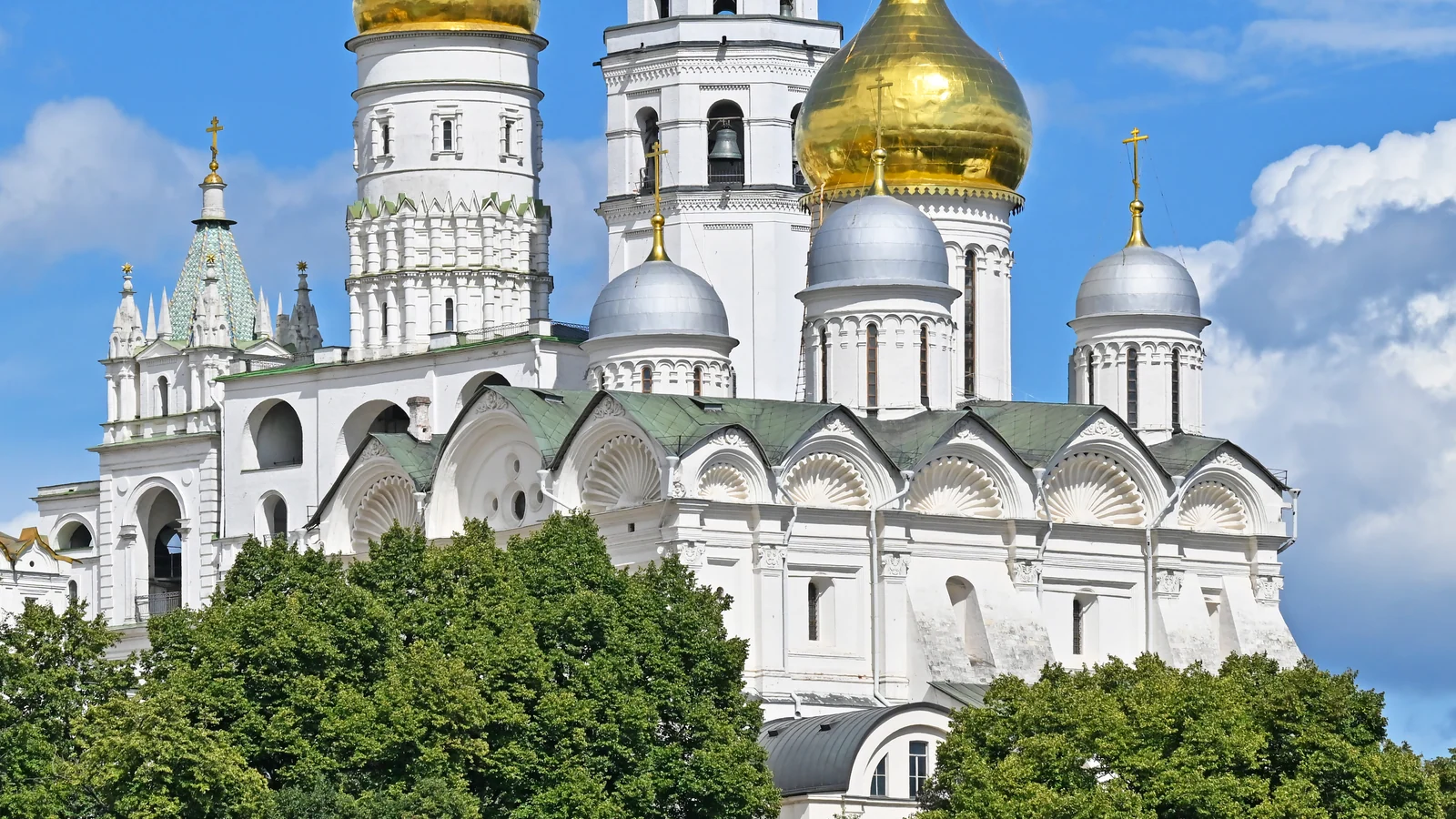 Архангельский собор в Москве: история, архитектура и посещение